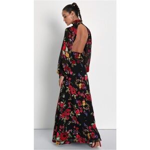 Lulus Black Floral Burnout Backless Graceful Arrival Maxi Dress Size: M